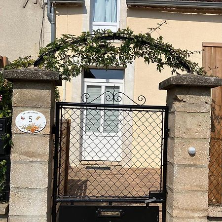 La Sauveroise Saint-Sauveur-en-Puisaye Zewnętrze zdjęcie